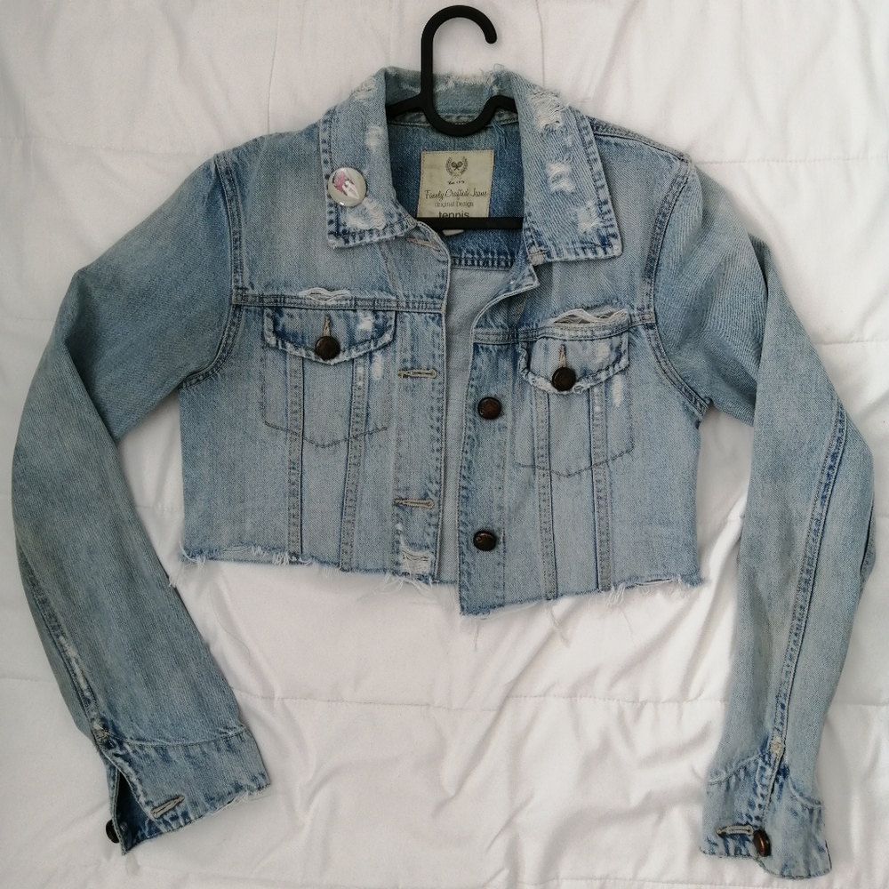 Cropped Denim Jacket - Picture 2 of 5